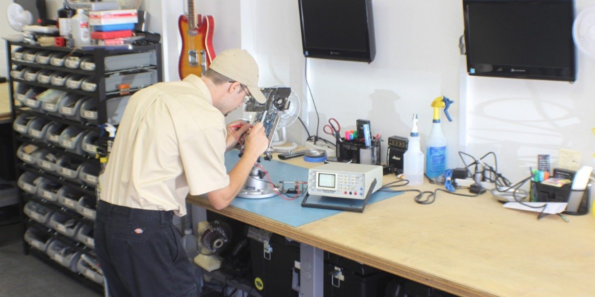Curated visual reference: Visual Reference: Expert Electronic Restoration Services