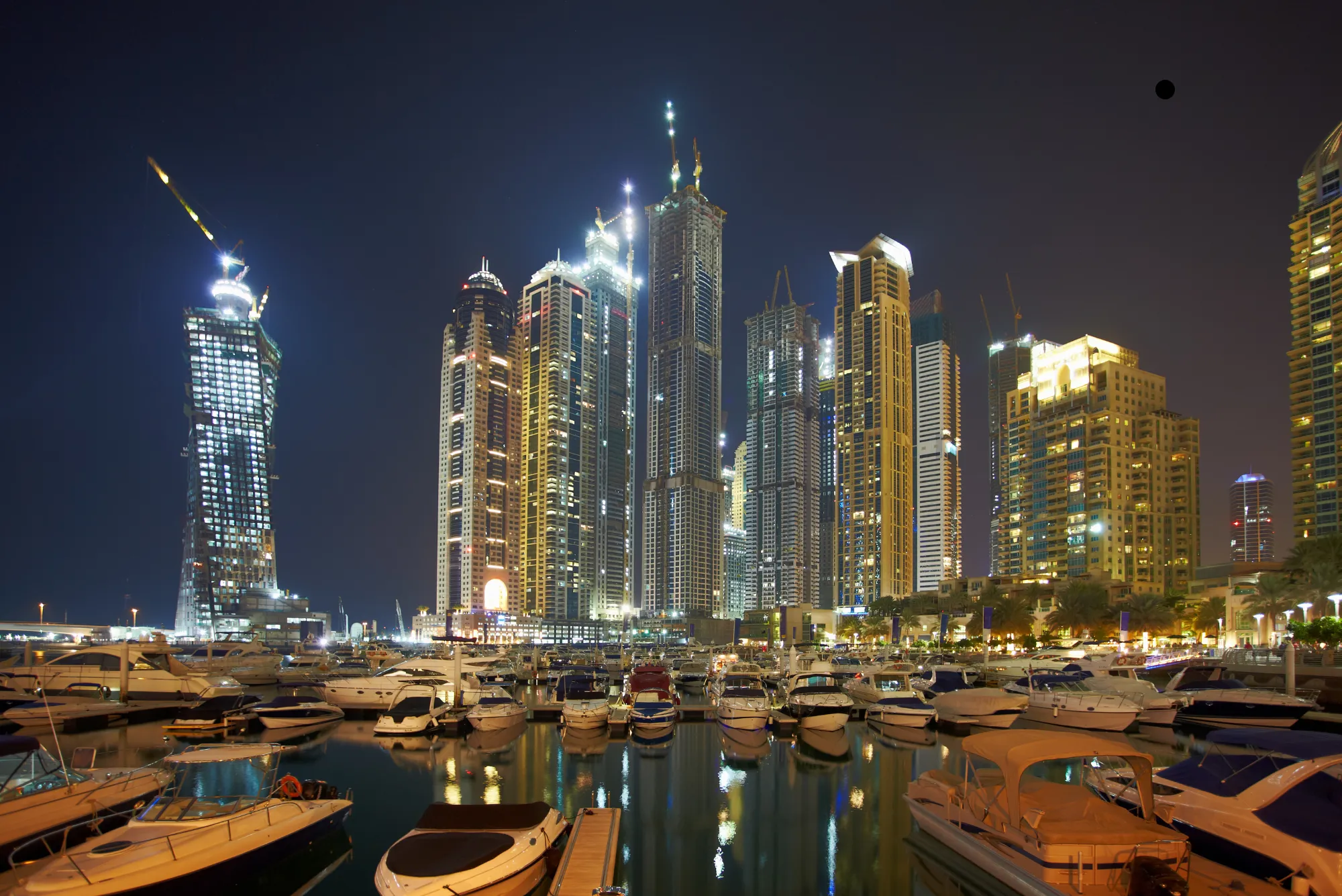 Can You Enjoy a Nighttime Boat Ride in Dubai with a View of the Skyline